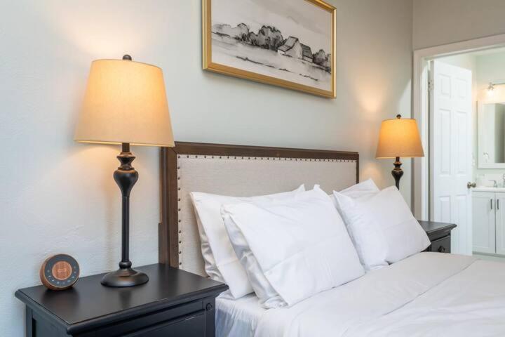 The Legacy Inn 루레이 외부 사진
